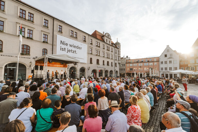 MULTIRELIGIÖSES FRIEDENSGEBET